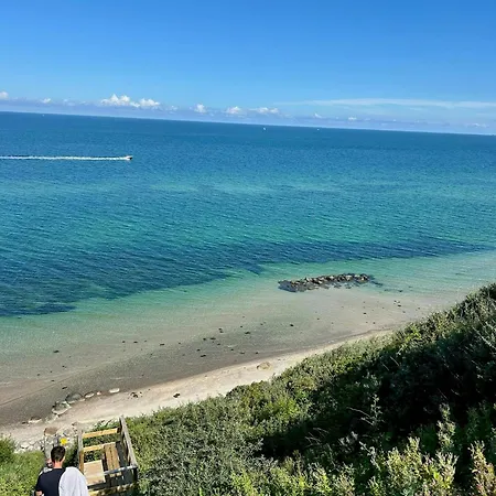 Newly Renovated Near Vejby 度假居 *